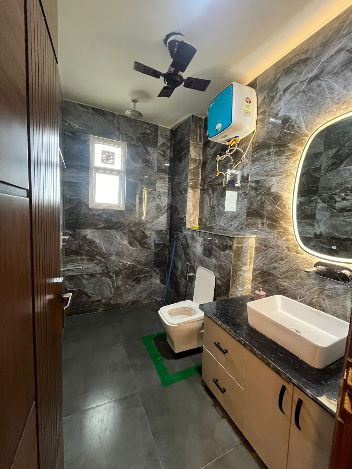 4 BHK Flats for rent in Ansal API Esencia, Sector 67 Gurgaon