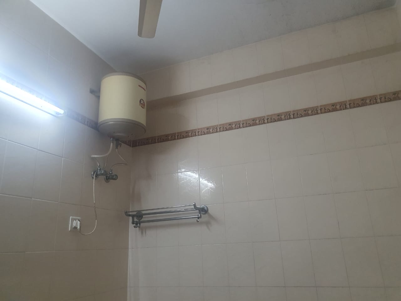 Spacious 3 BHK House for Rent in Vinay Khand, Lucknow