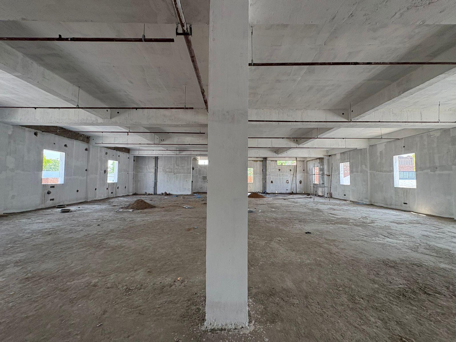 Premium Commercial Building for Lease in Kanpur – Dada Nagar