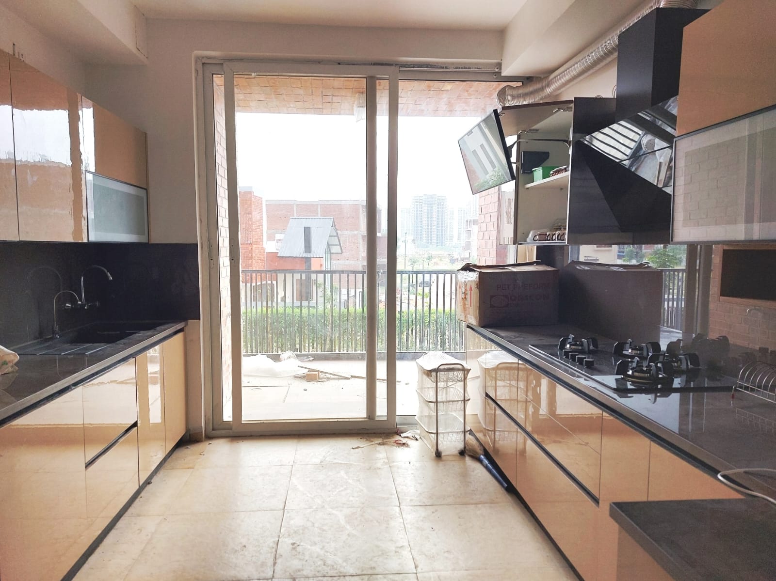 4 BHK Flats for rent in Oranje Castle, Gomti Nagar Extension Lucknow