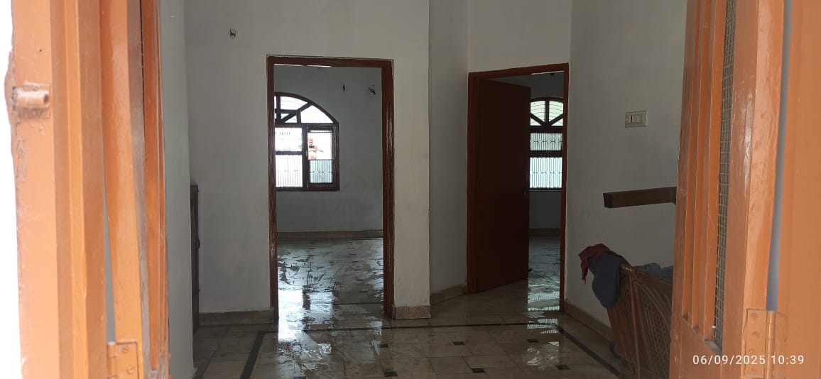 2BHK Independent Floor for rent to Government, PSU, Bank and Corporate employees only with small family