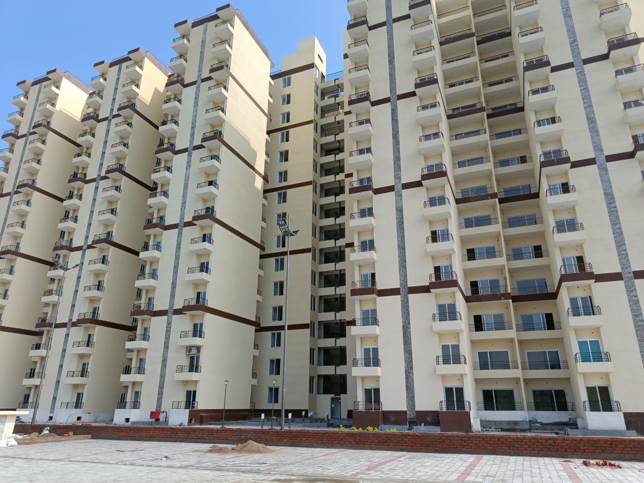 Luxury Living in Sushant Golf City: 3 BHK Flats at Okas Residency, Lucknow