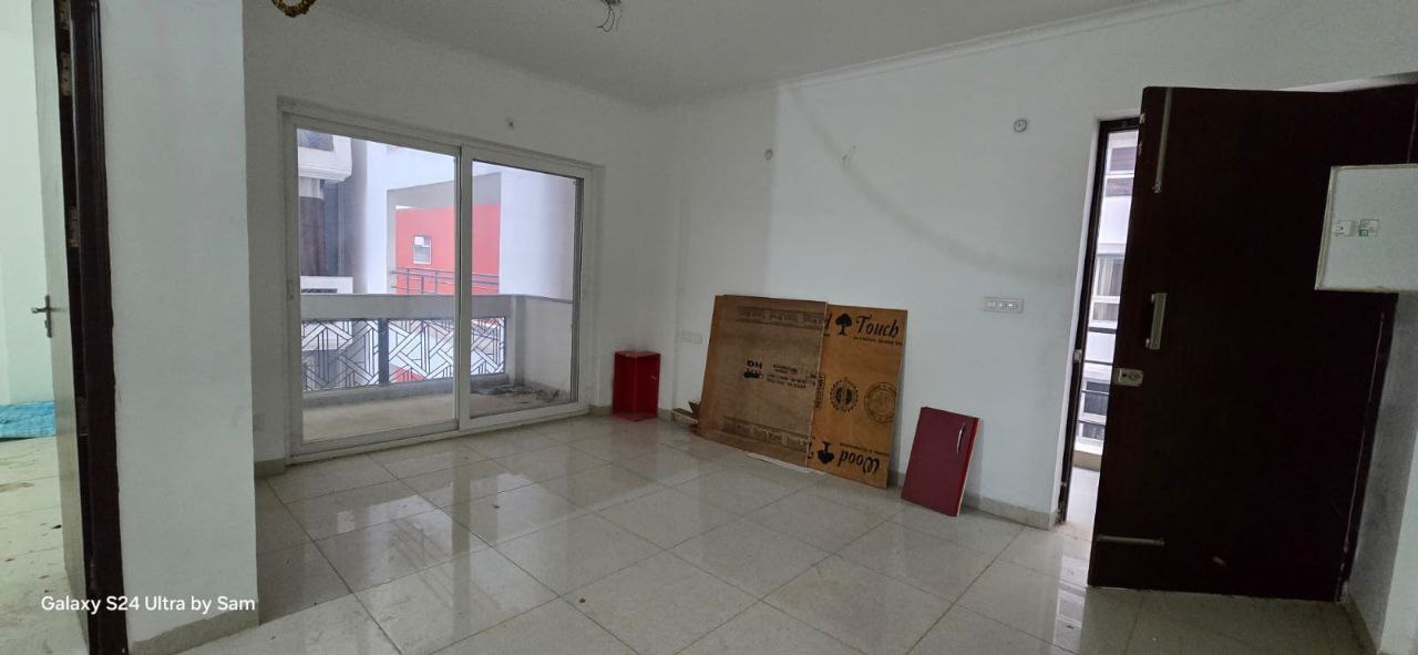 3-BHK Flat-Surat Residency-Vridavan Yojna, Shaheed Path