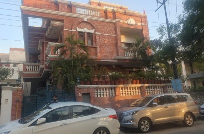 Spacious 3 BHK House for Rent in Vinay Khand, Lucknow