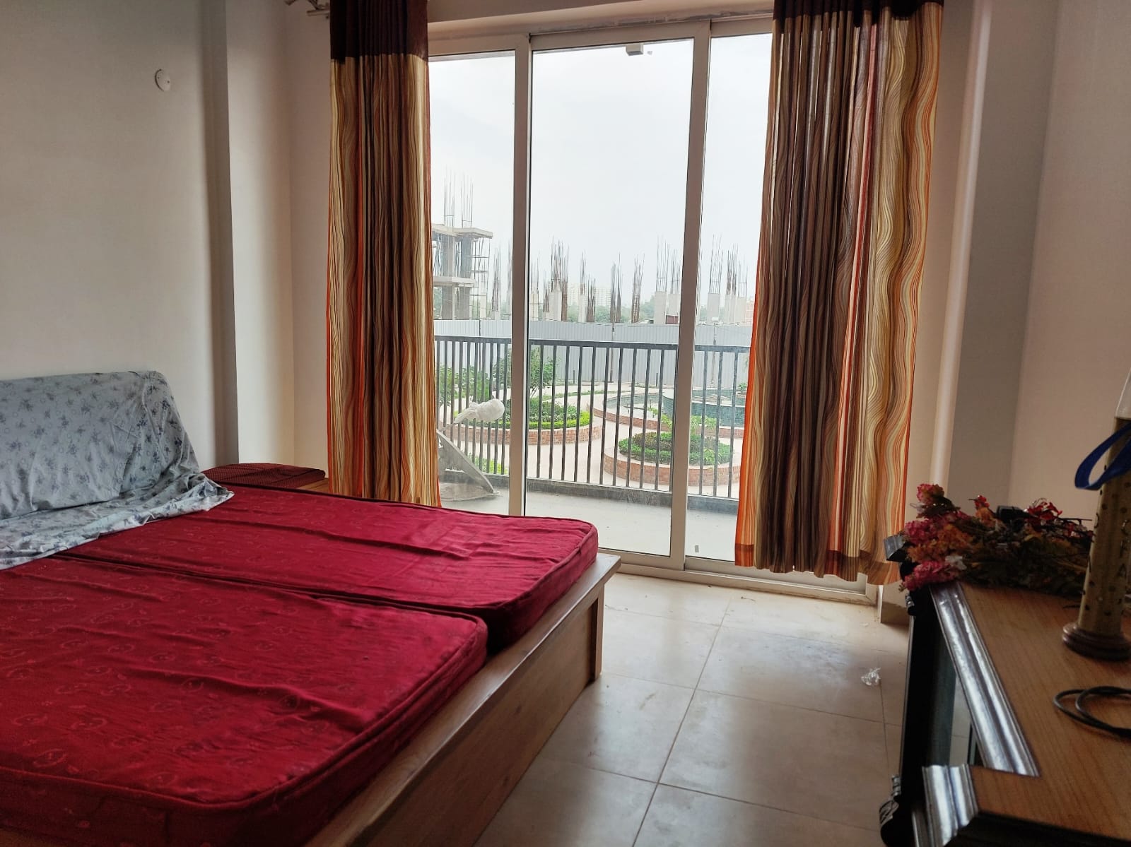 4 BHK Flats for rent in Oranje Castle, Gomti Nagar Extension Lucknow