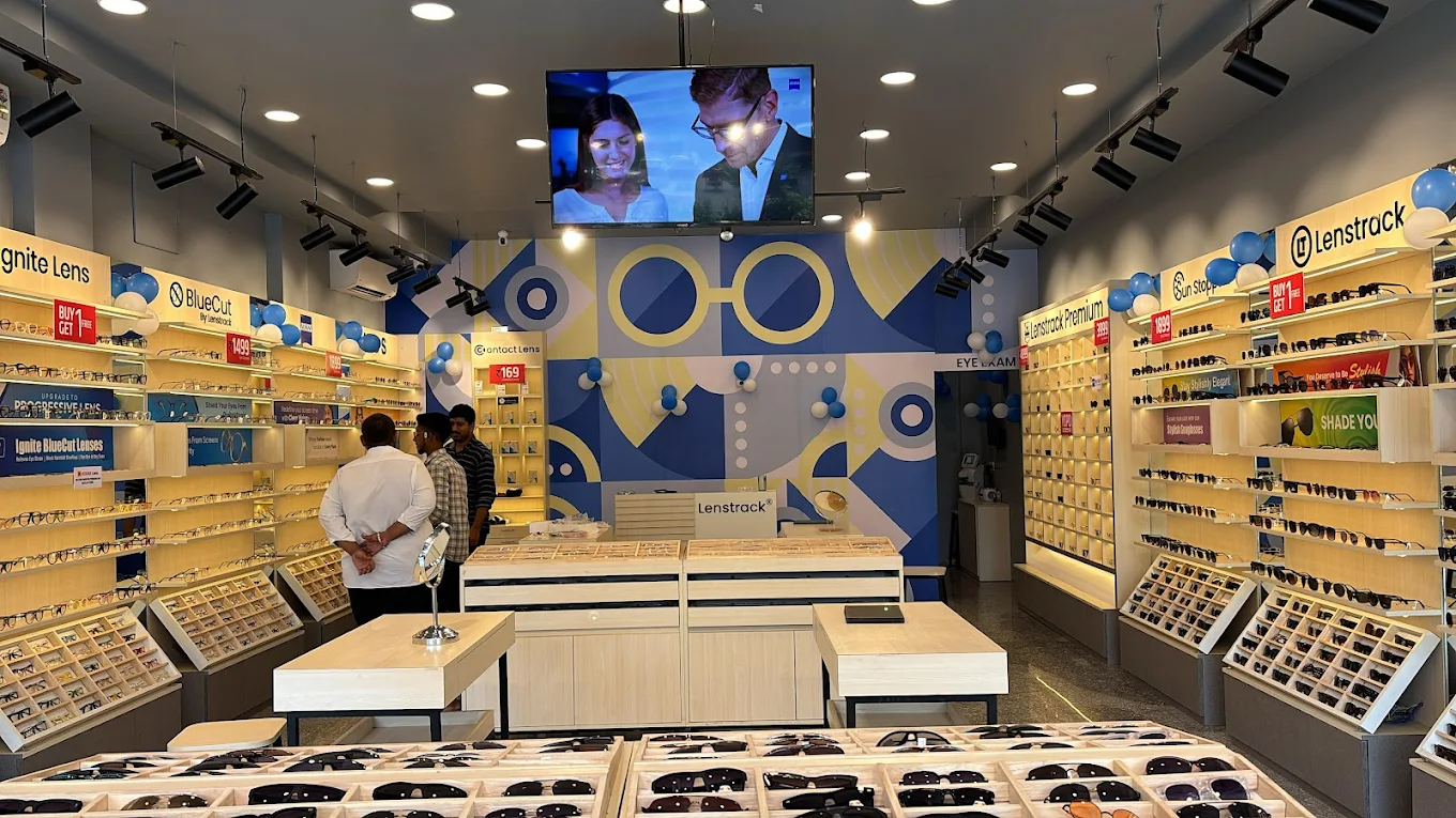 Buy Pre Rented Lenskart Shop Near Noida City Centre Metro