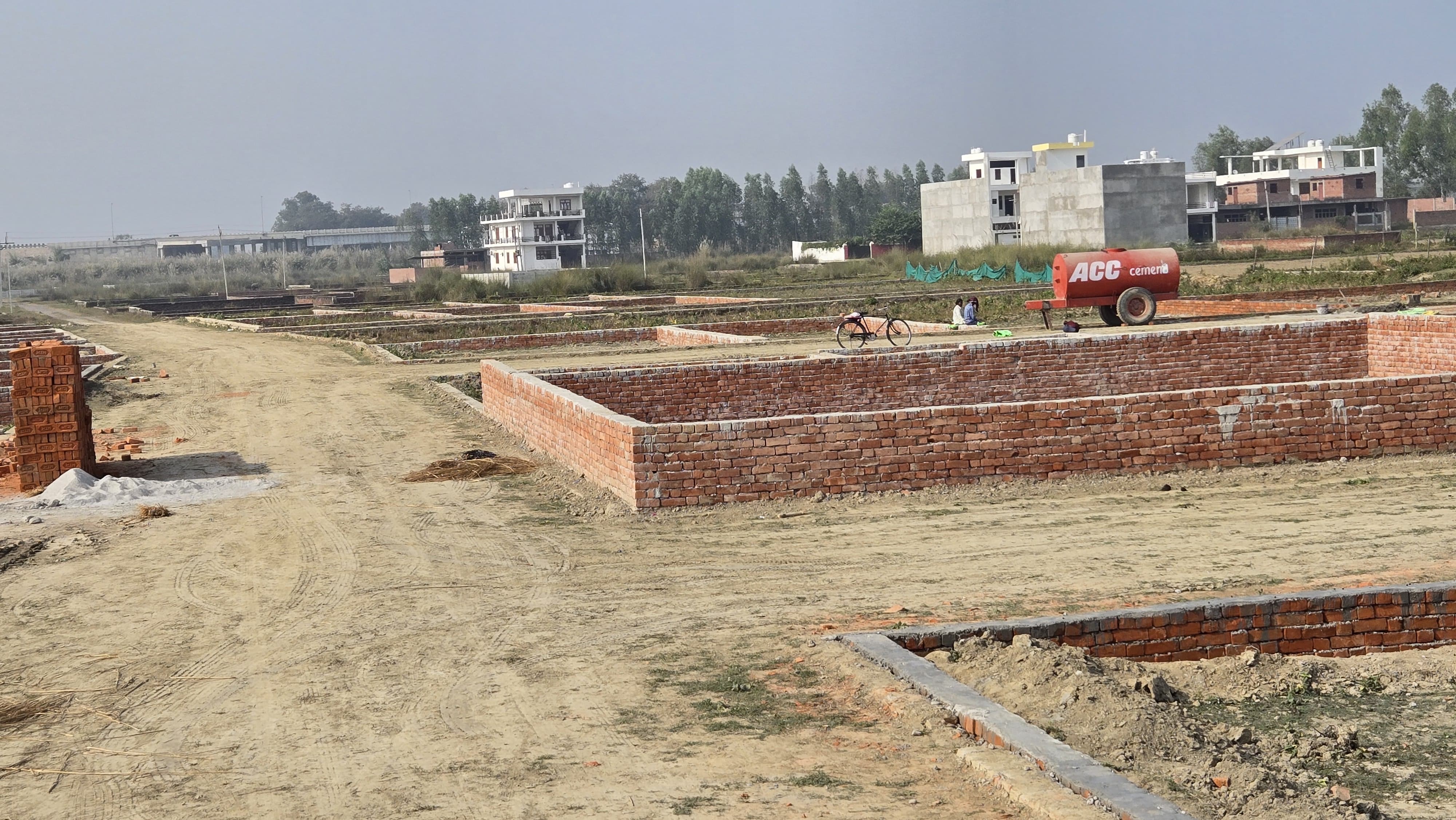 Exclusive Plots for Sale Near Sultanpur Road, Lucknow – Prime Location!