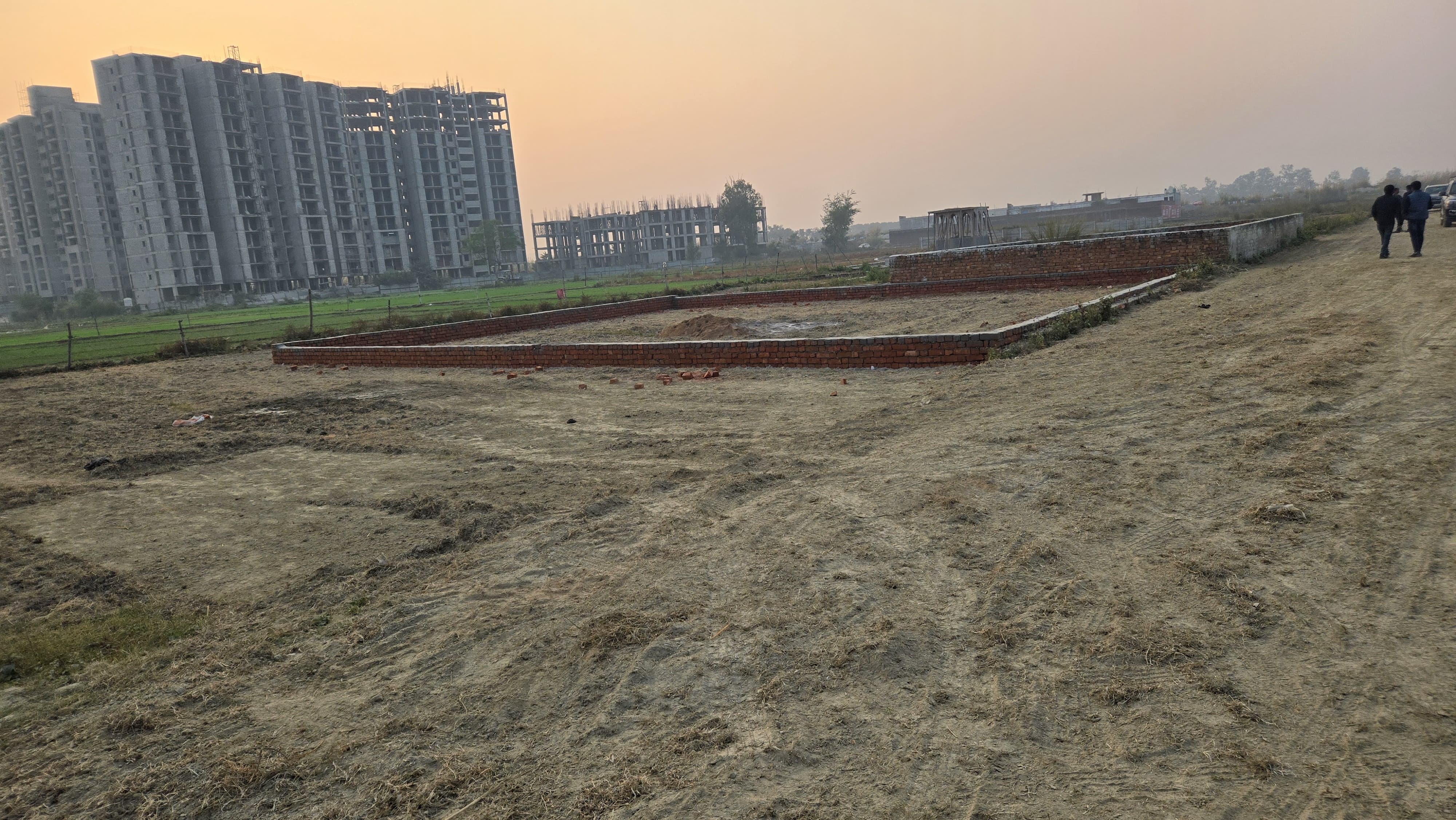 Exclusive Plots for Sale Near Sultanpur Road, Lucknow – Prime Location!