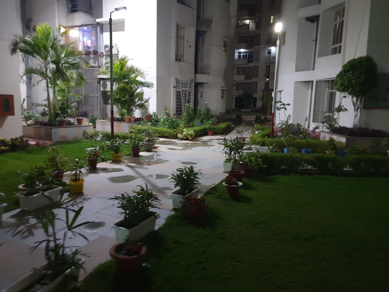 Flats for Sale in Parsvnath Planet, Gomti Nagar, Lucknow: Your Dream Home Awaits