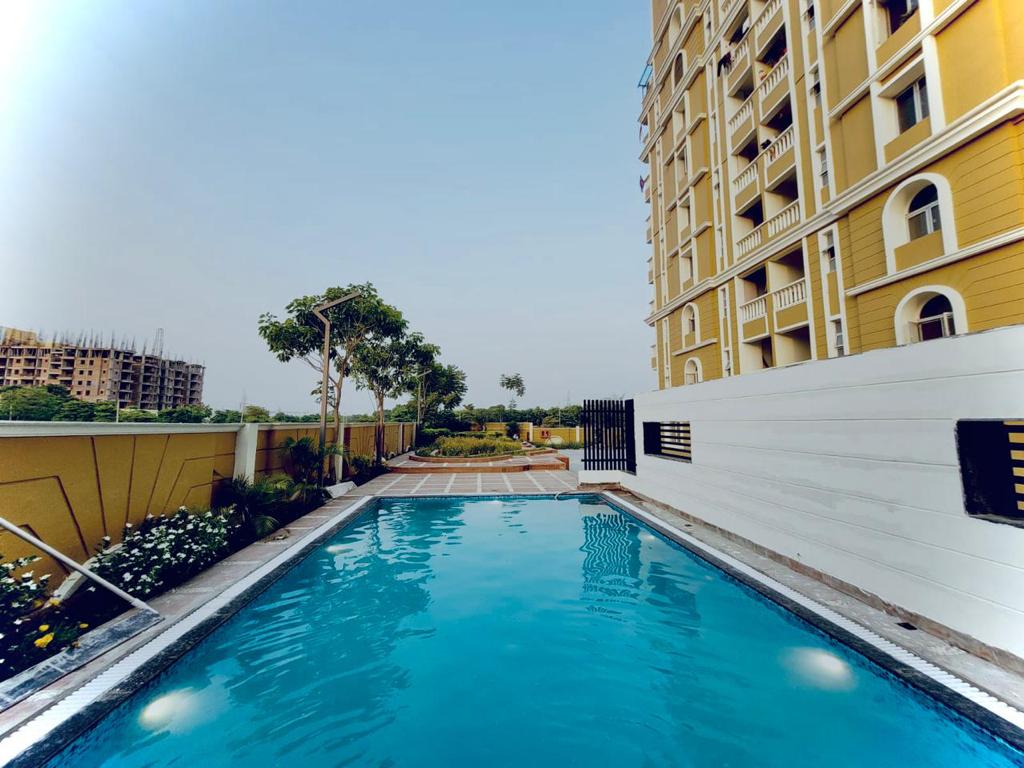 Flats for Sale in Vrindavan Yojana: 3 BHK in Shiva Greens, Lucknow