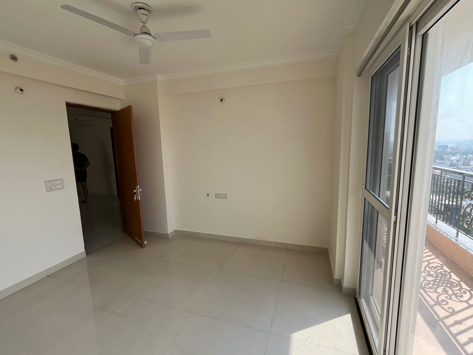 Spacious 3BHK (3T) Flat for Rent in Rohit Heights, Gomti Nagar Extension