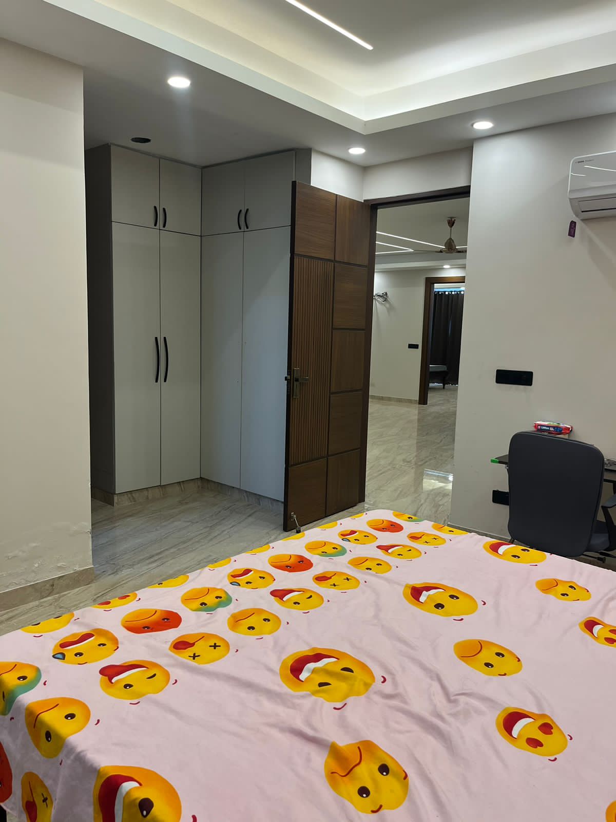 4 BHK Flats for rent in Ansal API Esencia, Sector 67 Gurgaon