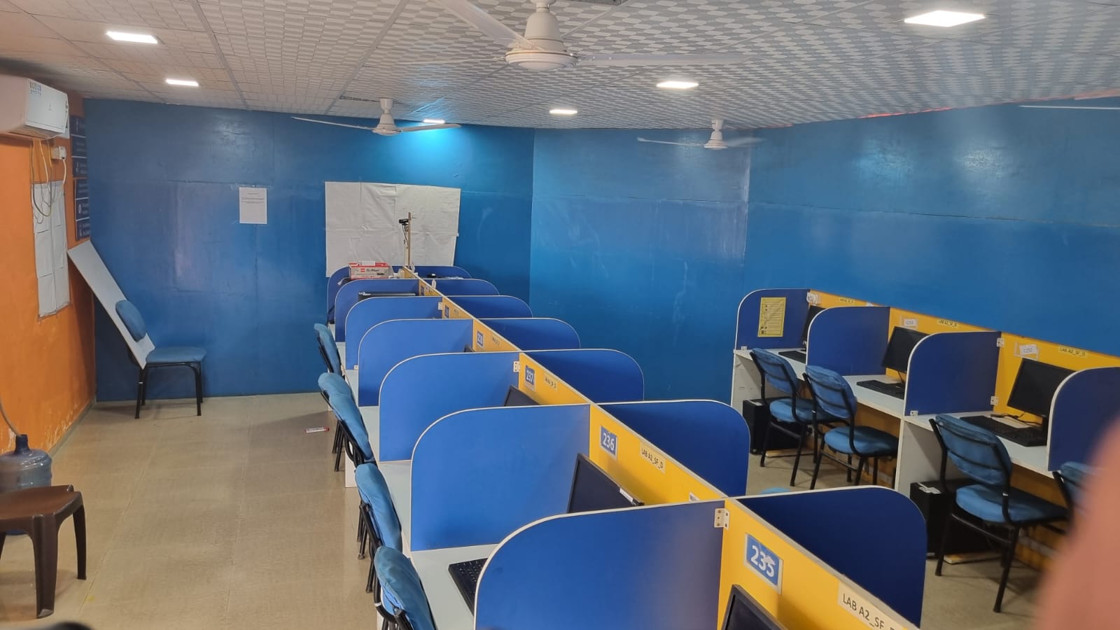 Fully Furnished Online Exam Centre for Rent in Lucknow