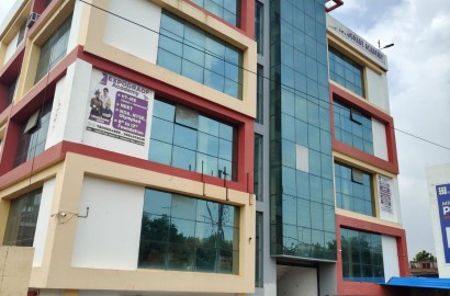 Commercial Property for Rent in Vrindavan Yojna Lucknow – LAKSHH PLAZA on Shaheed Path