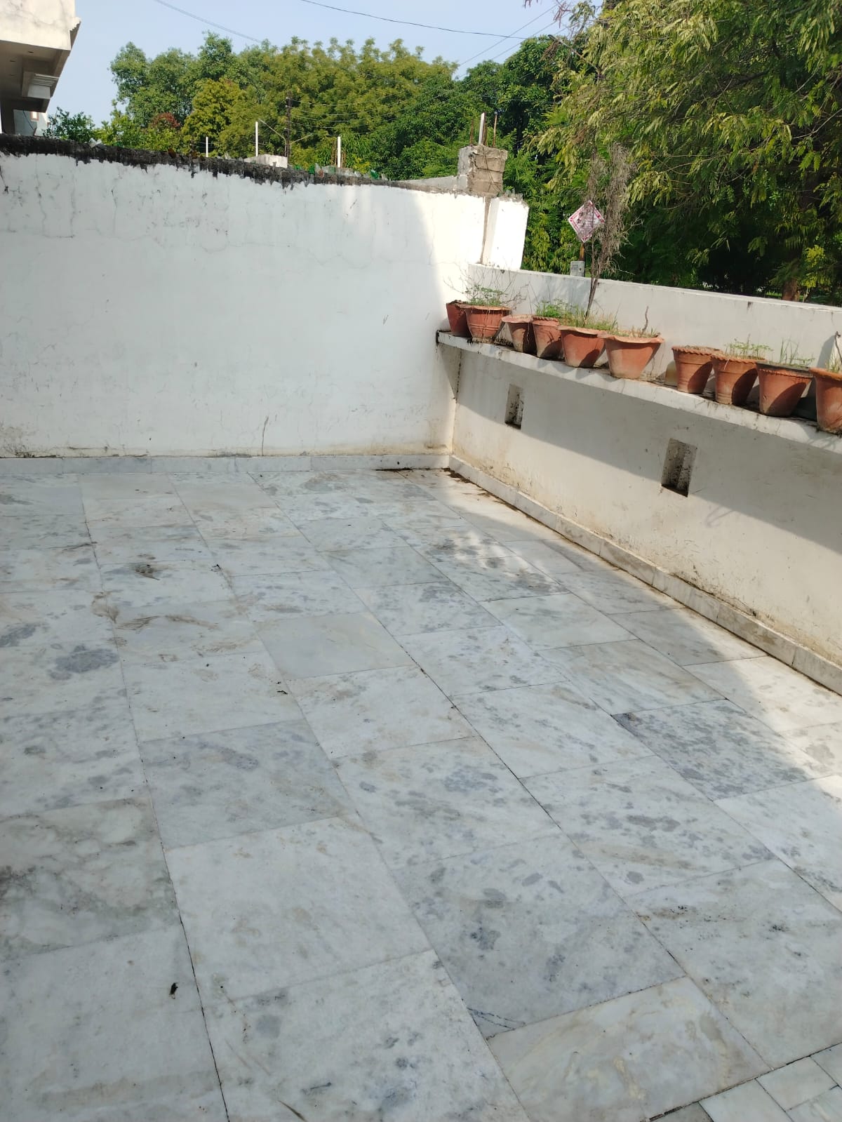 2BHK house is available for rent in South City, Raebareli Road,