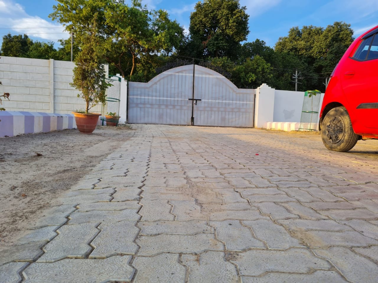 Residential Plot for Sale on Kanpur Road Near Airport