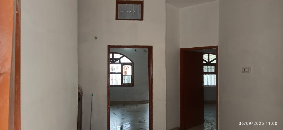 2BHK Independent Floor for rent to Government, PSU, Bank and Corporate employees only with small family