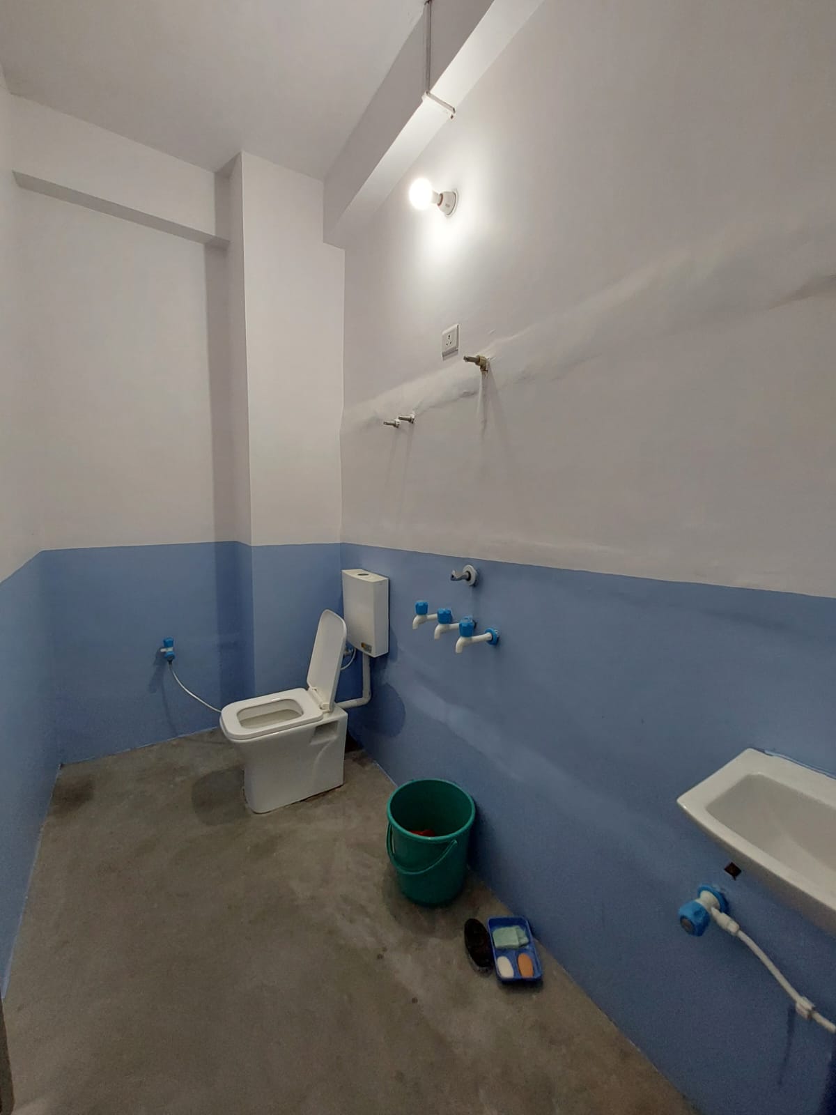 Spacious Home + Warehouse for Rent / Lease – Ideal for Business & Living