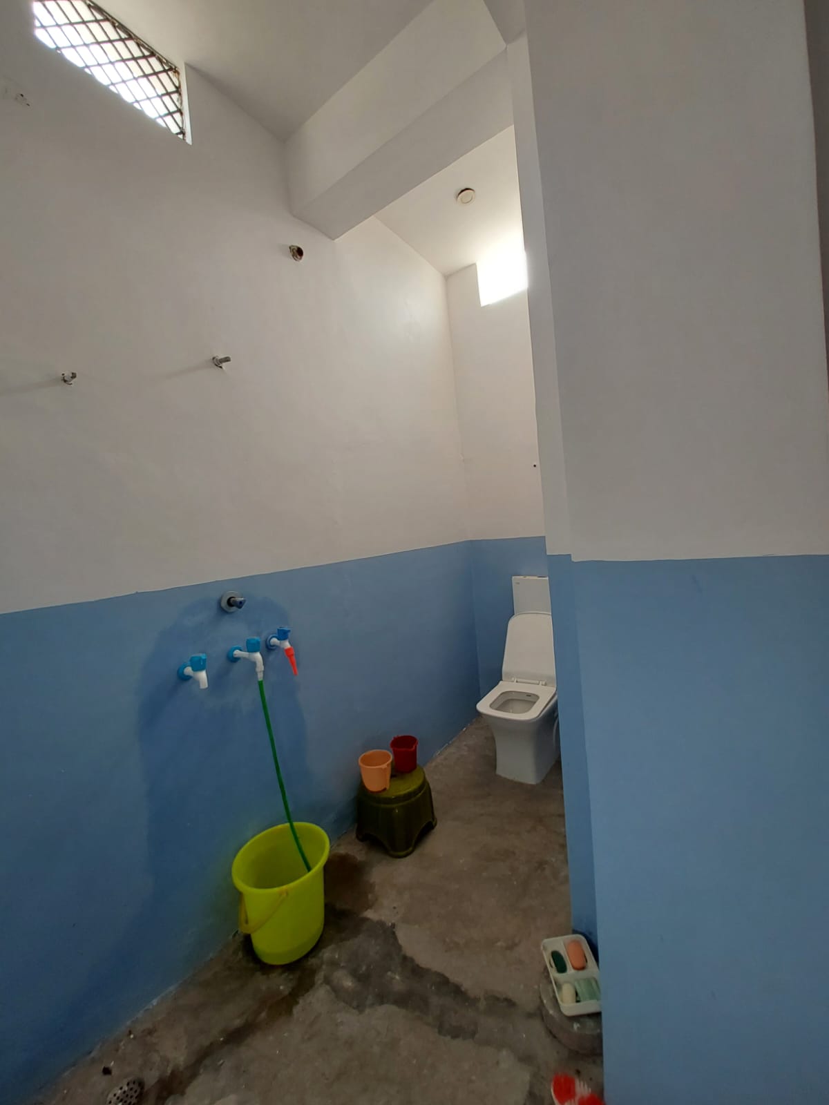 Spacious Home + Warehouse for Rent / Lease – Ideal for Business & Living