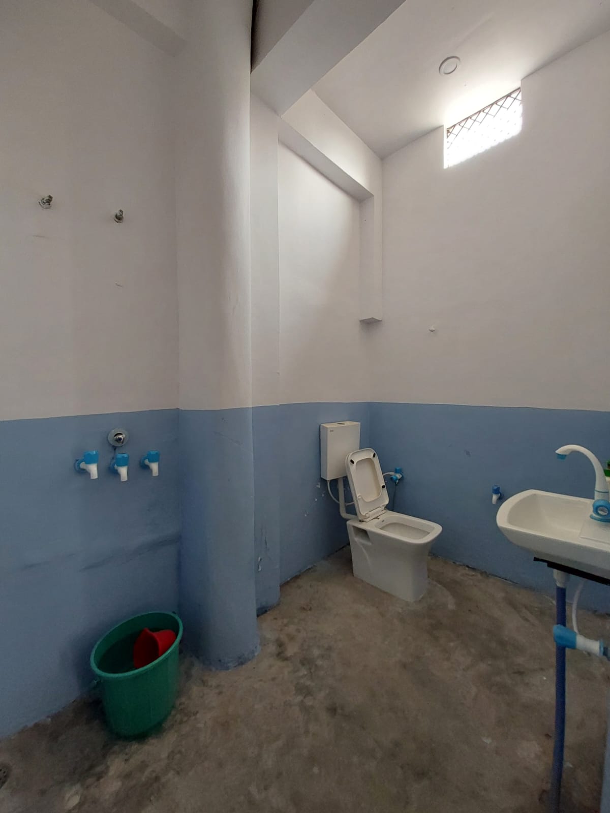 Spacious Home + Warehouse for Rent / Lease – Ideal for Business & Living