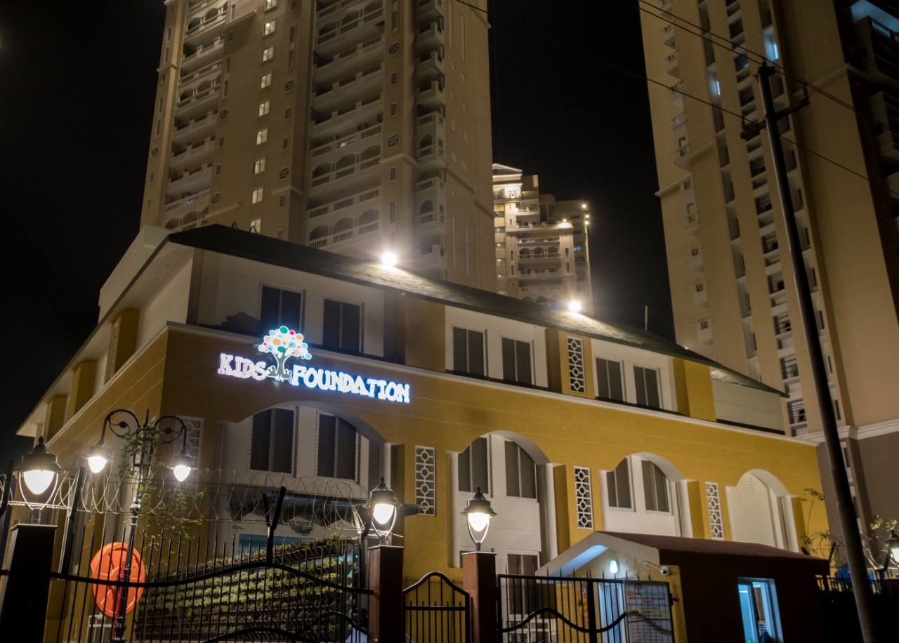 3 BHK Flats for Sale in Purvanchal Royal City, Greater Noida