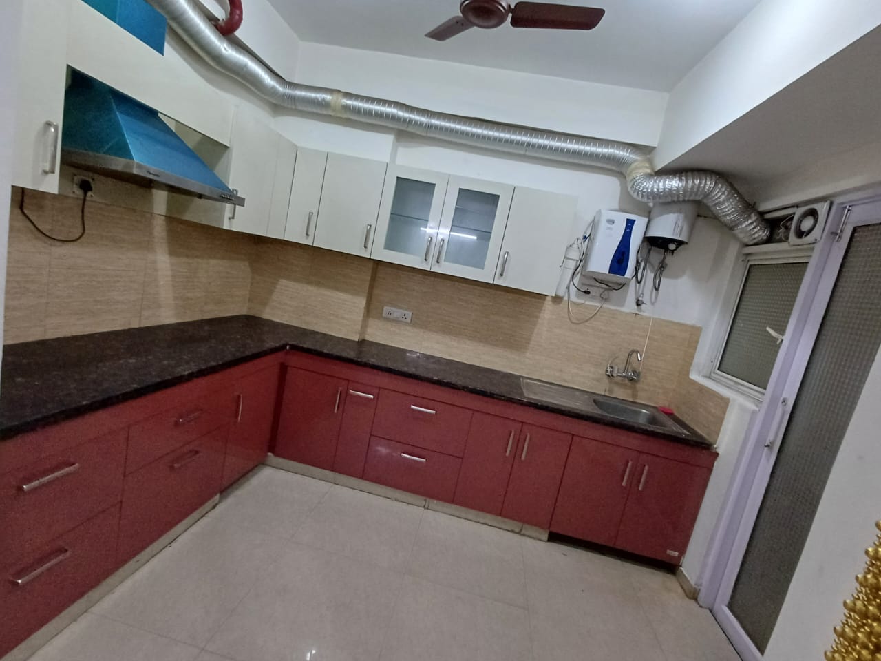 Fully Furnished Ground Floor Flats for Rent in Omaxe R2, Lucknow