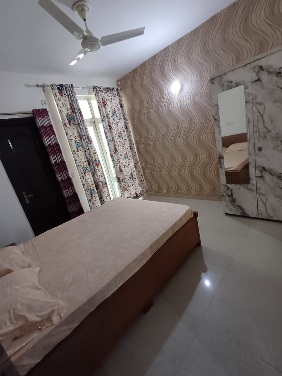 Fully Furnished Ground Floor Flats for Rent in Omaxe R2, Lucknow