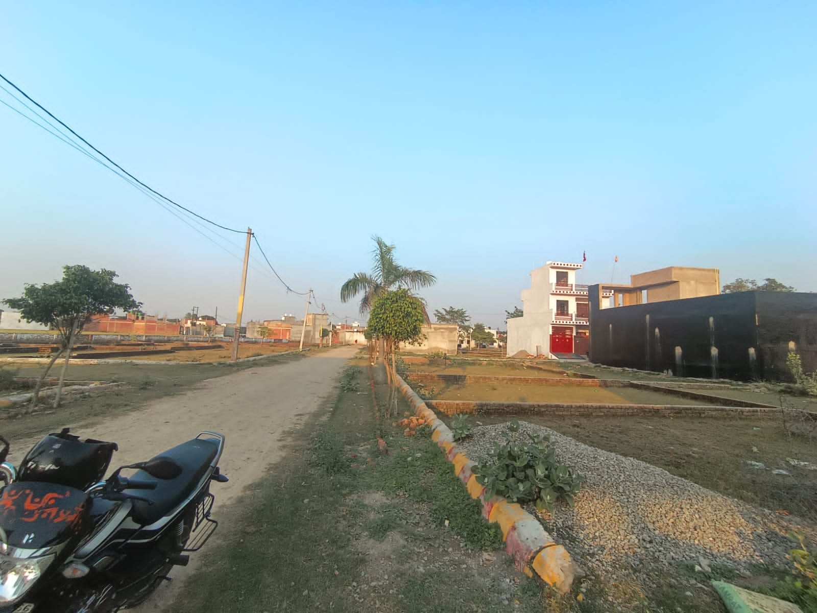 Residential Investment Property and commercial Plots On Kanpur Road