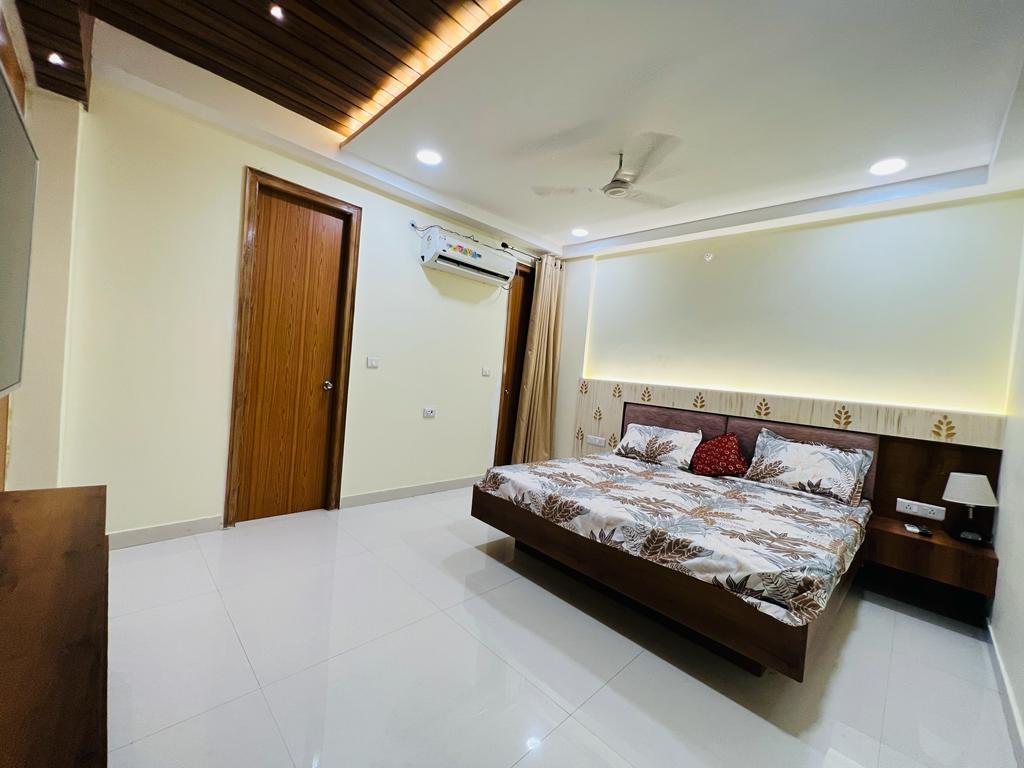 Flat for Sale in Gomti Nagar Extension Lucknow